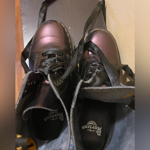 Metallic purple docs - Picture 11 of 13